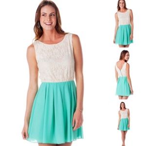 Dina Be | Lille Lace Dress